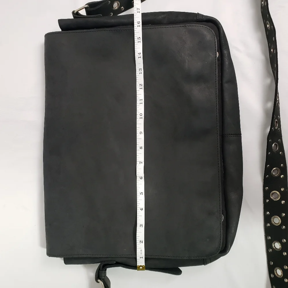 Wilsons M.Julian Leather Nubuck Messenger Crossbody Bag